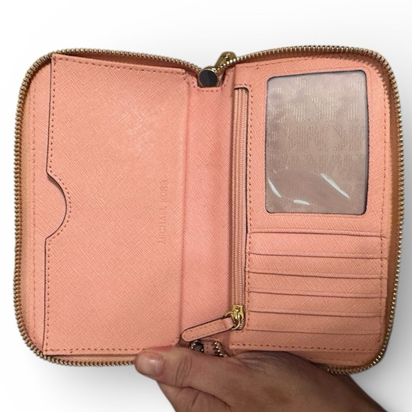 Michael Kors Pebbled Leather Smartphone Wristlet - Picture 3 of 4